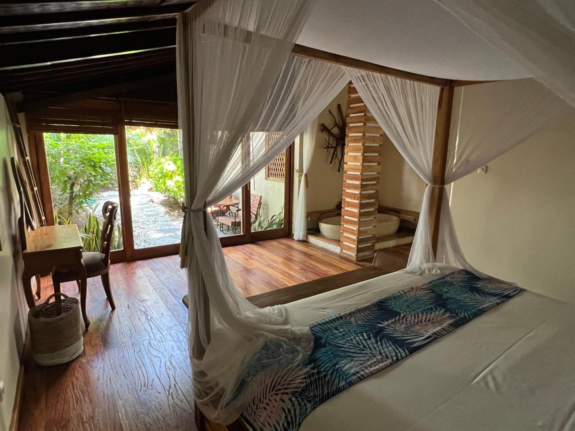 Breezy Point Villas Нуса Дуа Екстериор снимка